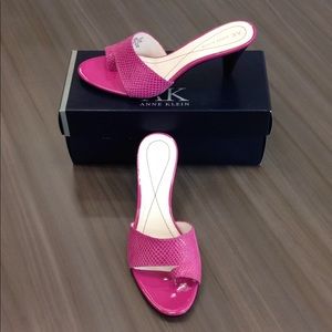 NIB! AK ANNE KLEIN Kami Toe-Ring Slides, Rose, 8M